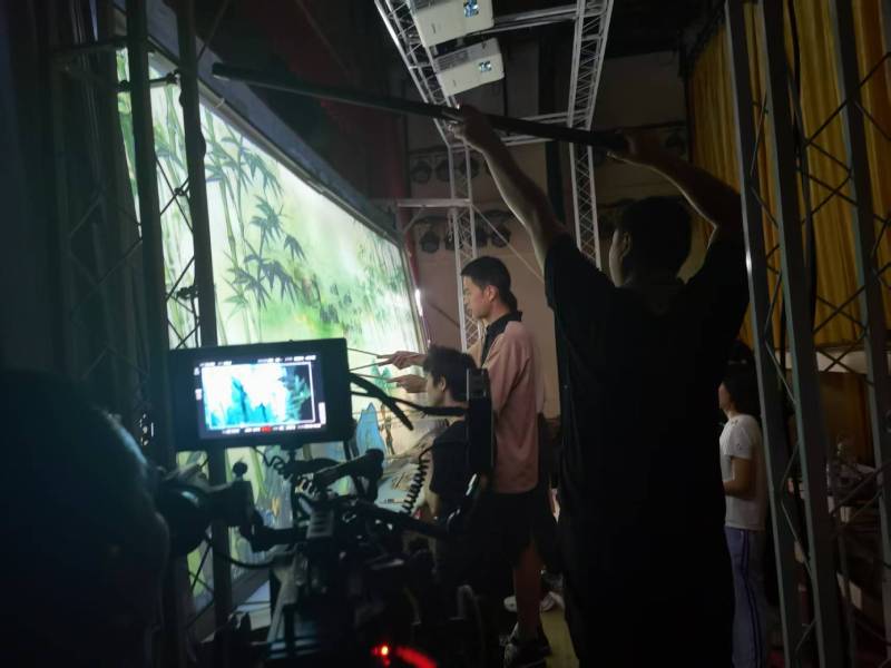 辽阳TVC拍摄公司：美妆时尚造梦师，雕琢细节中的高级质感